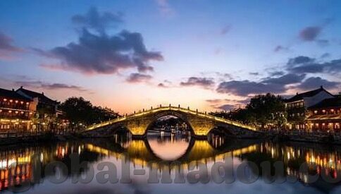 国产熟女露脸91麻豆-民俗文化与网络现象的跨界碰撞，国产熟女露脸视频的背后