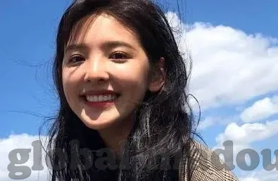 人妻av一区二区三区不卡-人妻角色的多维度探索，一区、二区、三区的真实与虚构